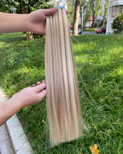Load image into Gallery viewer, Tape Ins Human Hair Extensions - Snickerdoodle (#8/60A)