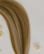 Load image into Gallery viewer, Tape hair extensions highlights Brown Sugar (#4/27)
