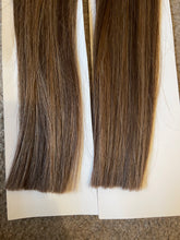 Load image into Gallery viewer, Tape hair extensions Balayage Highlights (#2/8)