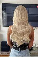 Load image into Gallery viewer, Invisible Tape hair extensions Vanilla Frosting (#60A)
